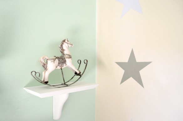 Caballito cuarto bebe